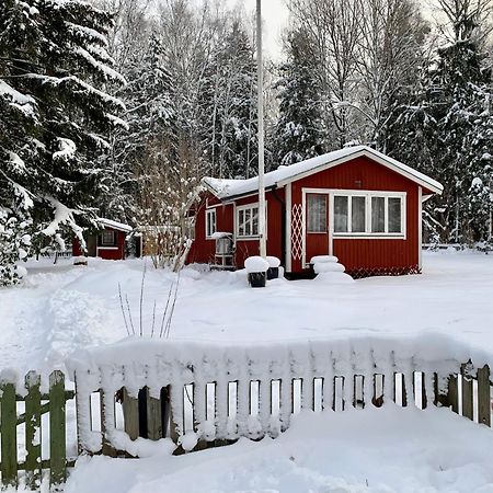 Sjoenaera Stuga Norrtälje Exteriör bild