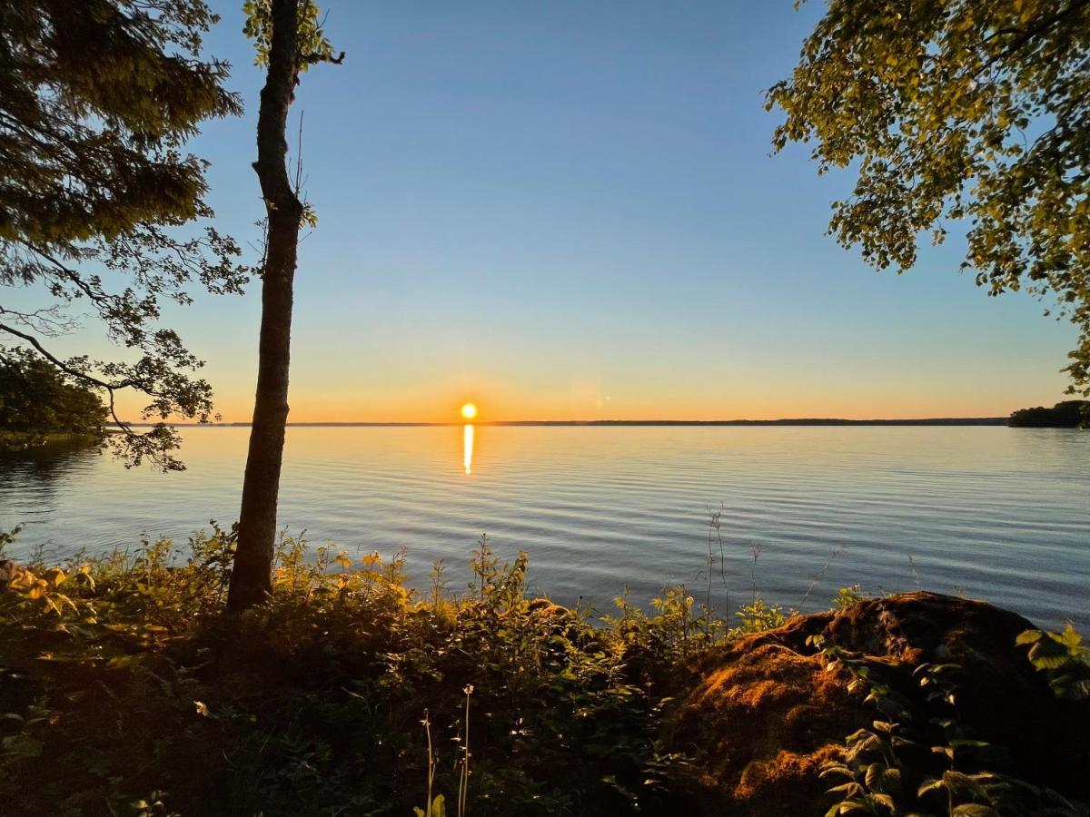 Sjoenaera Stuga Norrtälje Exteriör bild